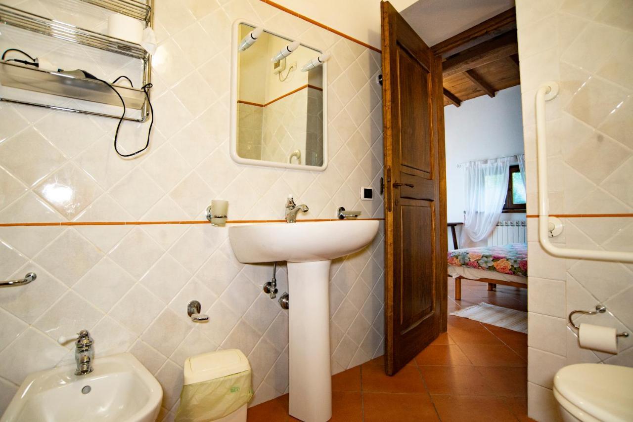 Agriturismo Il Corniolo Castiglione di Garfagnana Luaran gambar