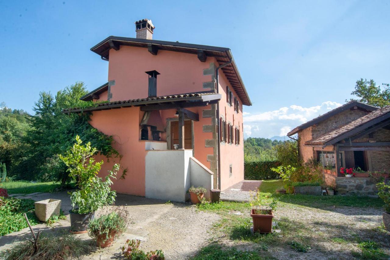 Agriturismo Il Corniolo Castiglione di Garfagnana Luaran gambar